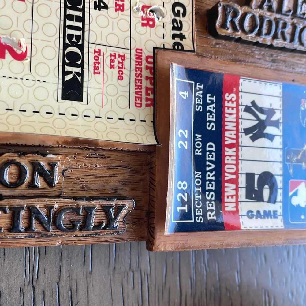 NY Yankees Legends of the Diamond Bobblemates - Mattingly & Rodriguez - Picture 7 of 16